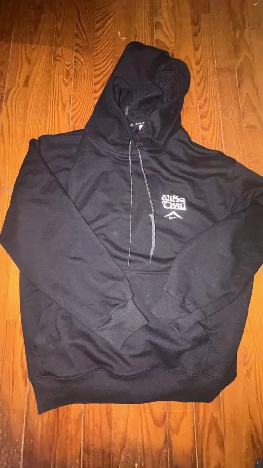 Pull Nike Trail